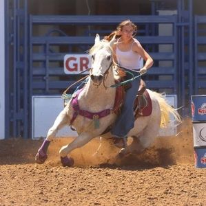 Meet your Posher, Chloie